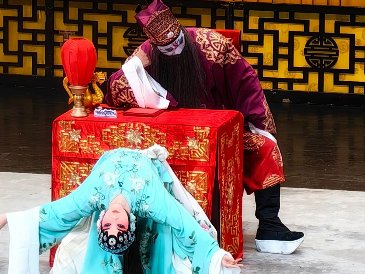 Suzhou: Kunqu Opera Performance & Backstage Experience