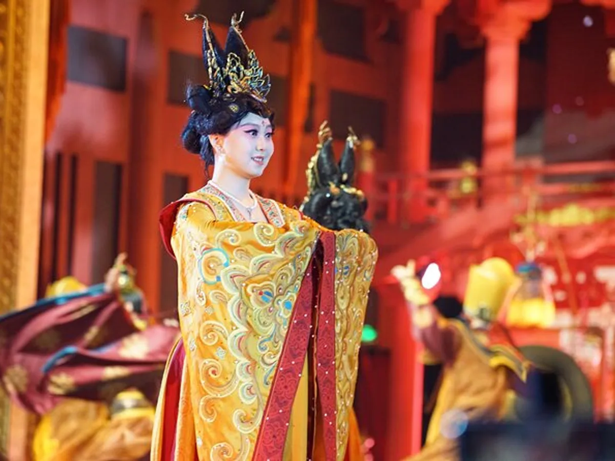 Xi'an: Tang Dynasty Music & Dance Show with Imperial Dumpling Banquet