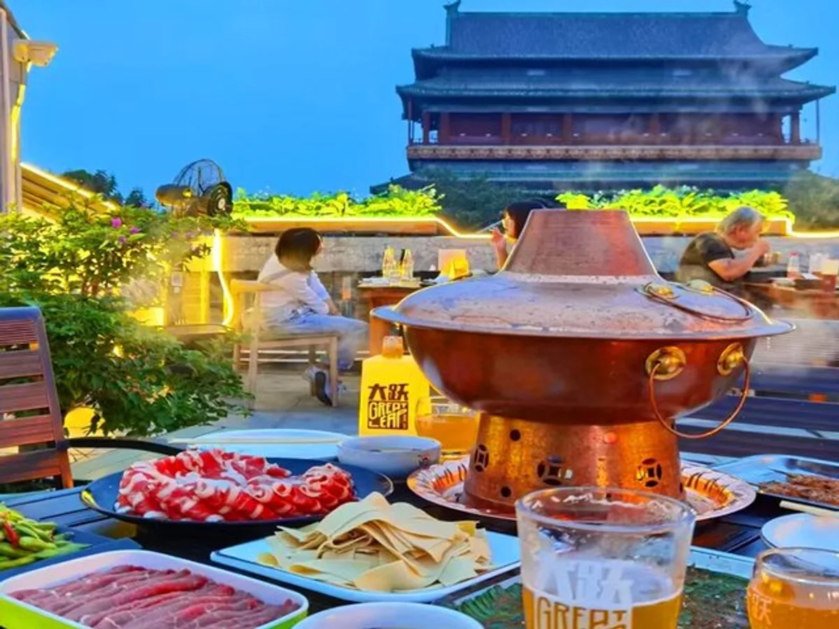 Beijing Night Tour: Old Hutongs & Food Discovery