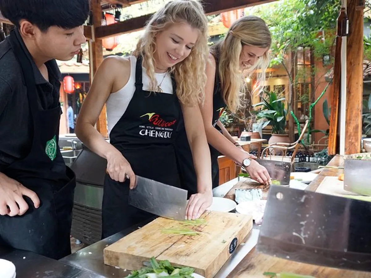 Chengdu Cooking Class with a Local Market Visit