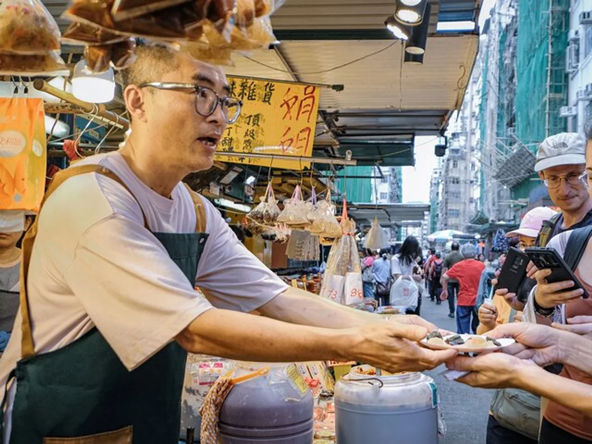 Hong Kong: Kowloon Street Markets Culture Walking Tour