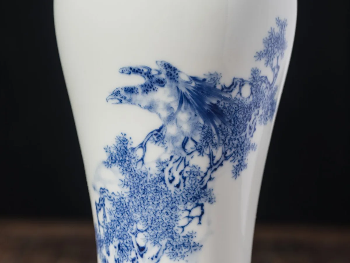 Jingdezhen Blue-and-White Porcelain Painting Class with English Guide