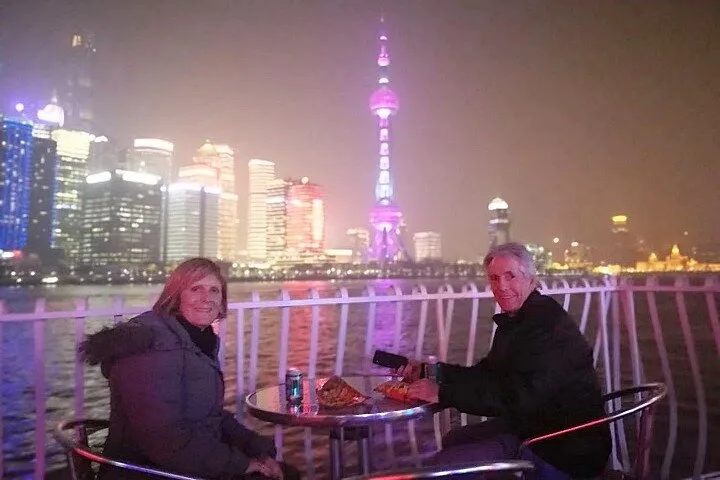 Shanghai Evening Tour: Huangpu River Cruise and Street Food · 2/4
